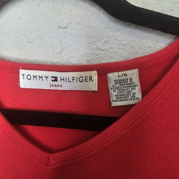 Tommy Hilfiger Womens L Large Red Tee Shirt Short Sleeve Logo Graphic Spellout - Picture 4 of 8